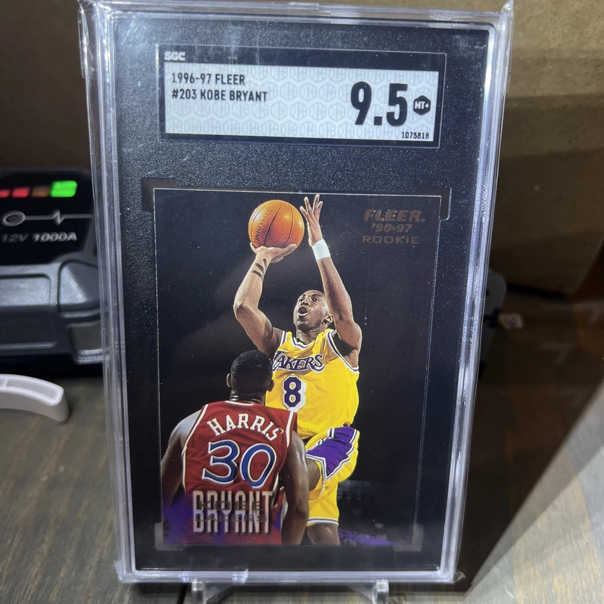 Fleer Kobe Bryant Grade 9.5 Basketball Rookie Sports Trading Cards 