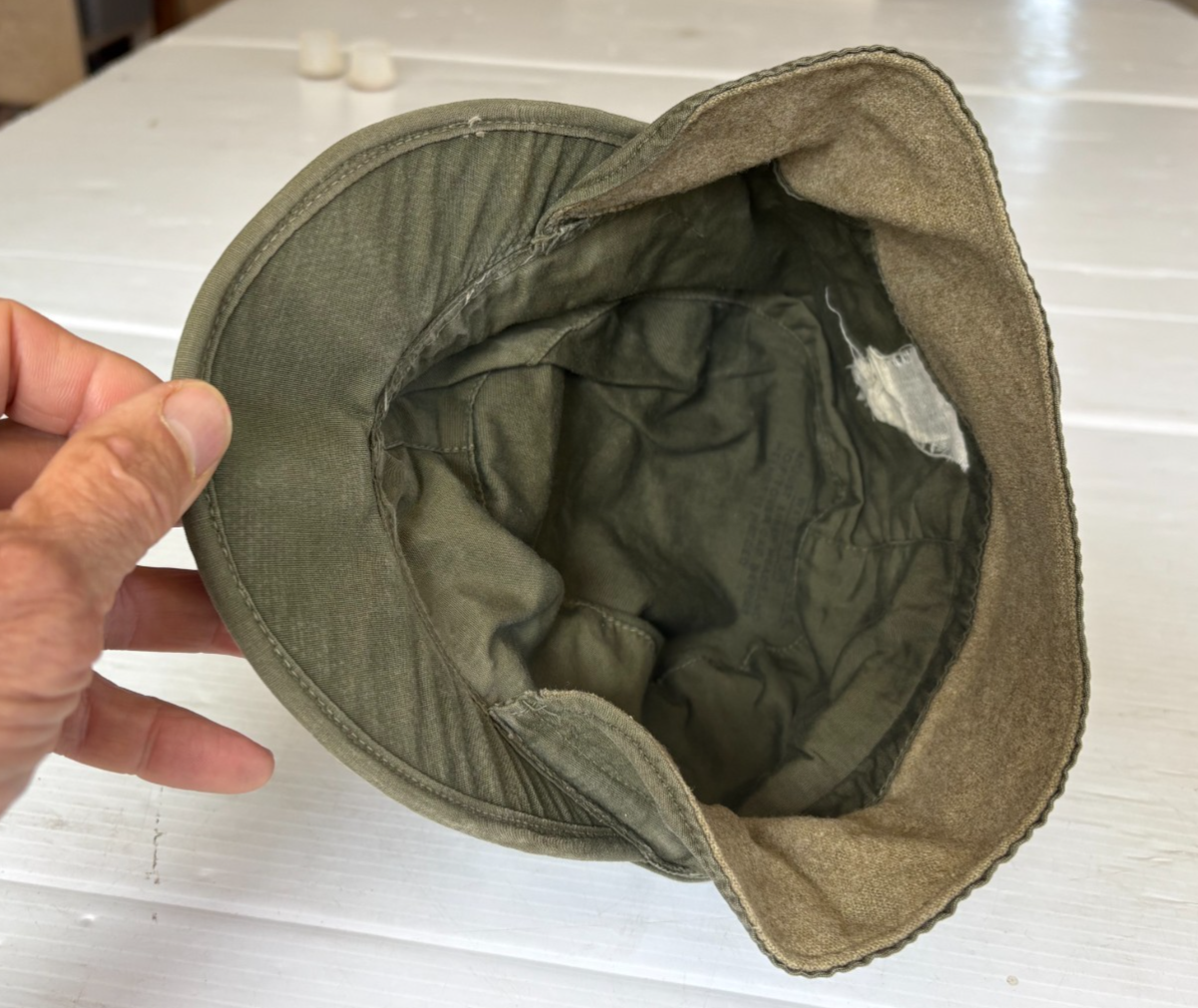 WWII G.I. M1943 LATE WAR MANUFACTURE O.D. COTTON FIELD CAP WITH