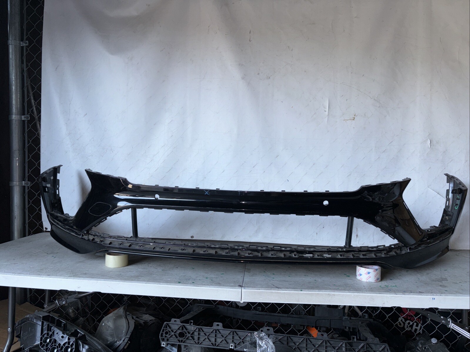 2021-2024 BENTLEY BENTAYGA FRONT BUMPER COVER W/ LOWER 36A807093 OEM