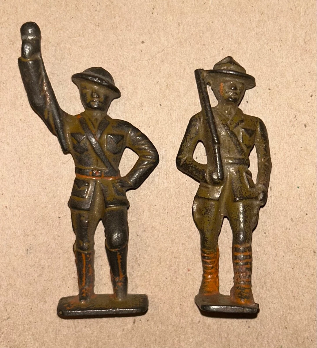 GREY IRON MARCHING SOLDIER AND DRUM MAJOR TWO TOY SOLDIERS VINTAGE