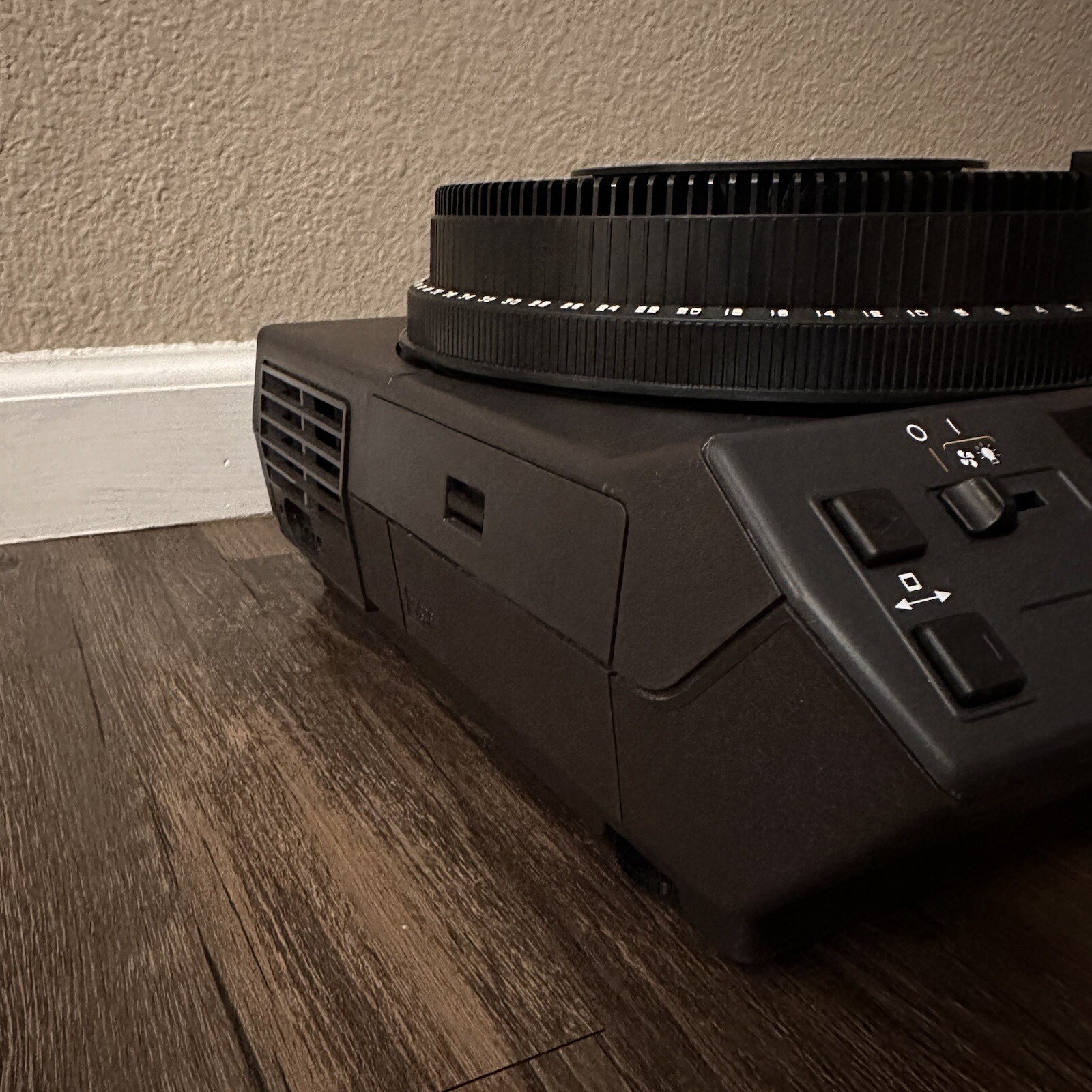 Kodak Carousel 4400 Slide Projector With Remote, Tray, Lens & Manual eBay