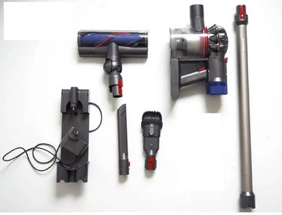 Dyson V8
