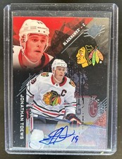 2017-18 SPx Jonathan Toews Auto #/49 Blackhawks