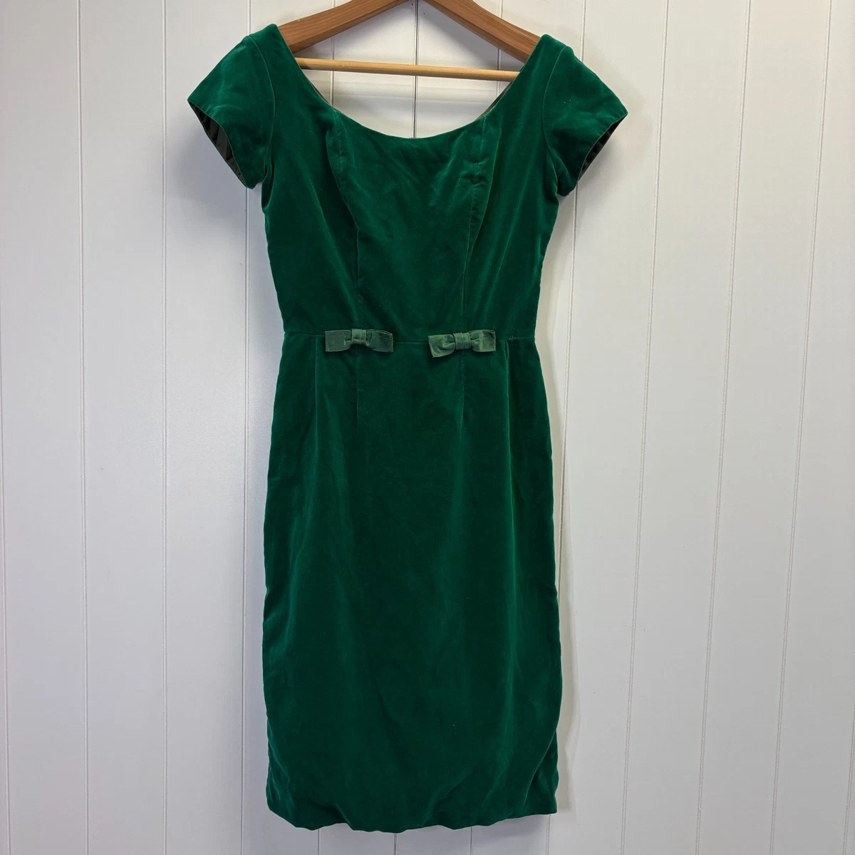 green emerald velvet dress Miss Circle Women Zenaida Emerald Green Cutout High Slit Velvet Gown