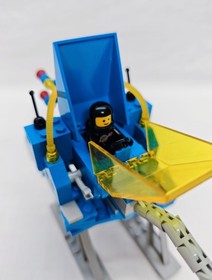 Lego 6882 Classic Space - Walking Astro Grappler *Used* with *Instructions*