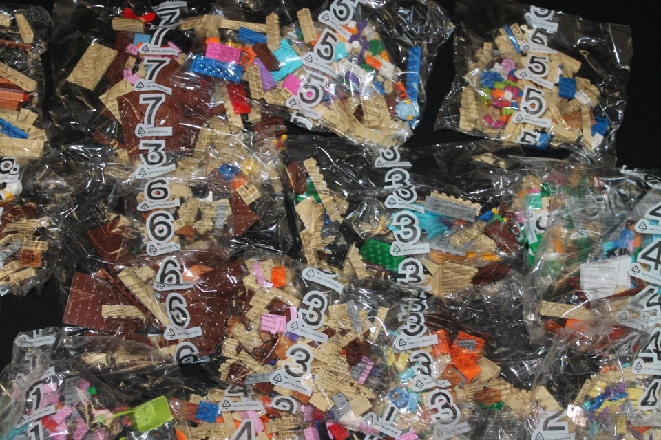 LEGO The SIMPSONS HOUSE # 71006 Homer MARGE Bart LISA Car 2523 pc sealed NO BOX - Image 2 of 4