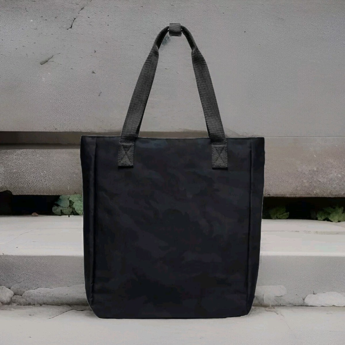 Lo & Sons Edgemont Blue Camouflage Backpack/Tote LO & SONS Edgemont Navy Blk Camo 600D Recycled Poly  main image 4