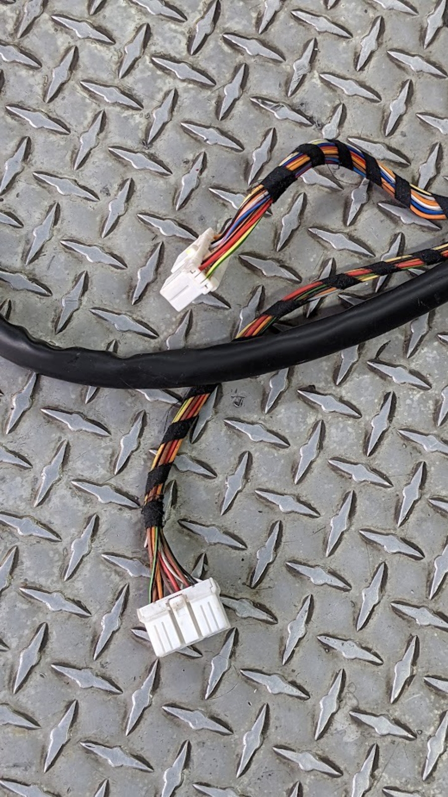 FERRARI 360 SPIDER PART, RIGHT SIDE TUNNEL CABLE 198555