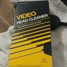 Realistic VHS Video Player Head Cleaner-Non Abrasive Wet System- 44-1148