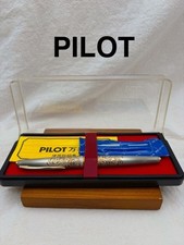 PILOT Fountain Pen 18K 750 nib Pattern Gold Trim With Box And Accessories