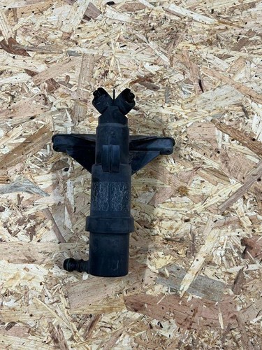 BMW 5 Touring E61 Scheinwerferwaschanlage links 3.00 Diesel 2005 33966813