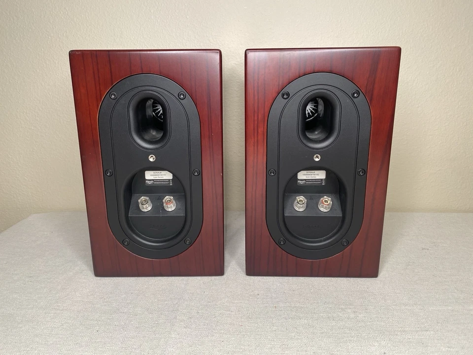 Altavoces Klipsch Icon Series 2 vías WB-14 rojo madera berlinia con parrillas - funcionando Foto 4 de 4