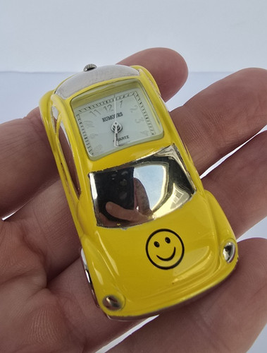 VTG Rumours Time Is Ours VW Smiley Face Desk Clock Volkswagen Beetle Yellow Box