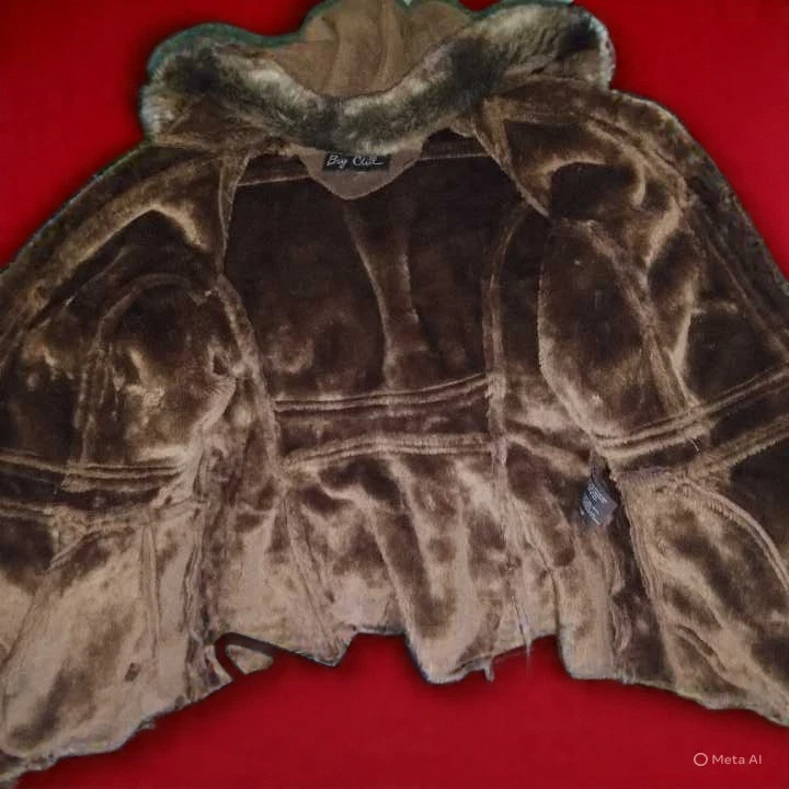Abrigo para mujer marrón grande de piel sintética frío talla grande Foto 2 de 3