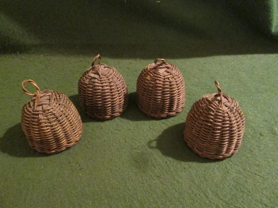4 Antique Woven Wicker Christmas Tree Bell Decorations with Material Linings - Image 2 of 4