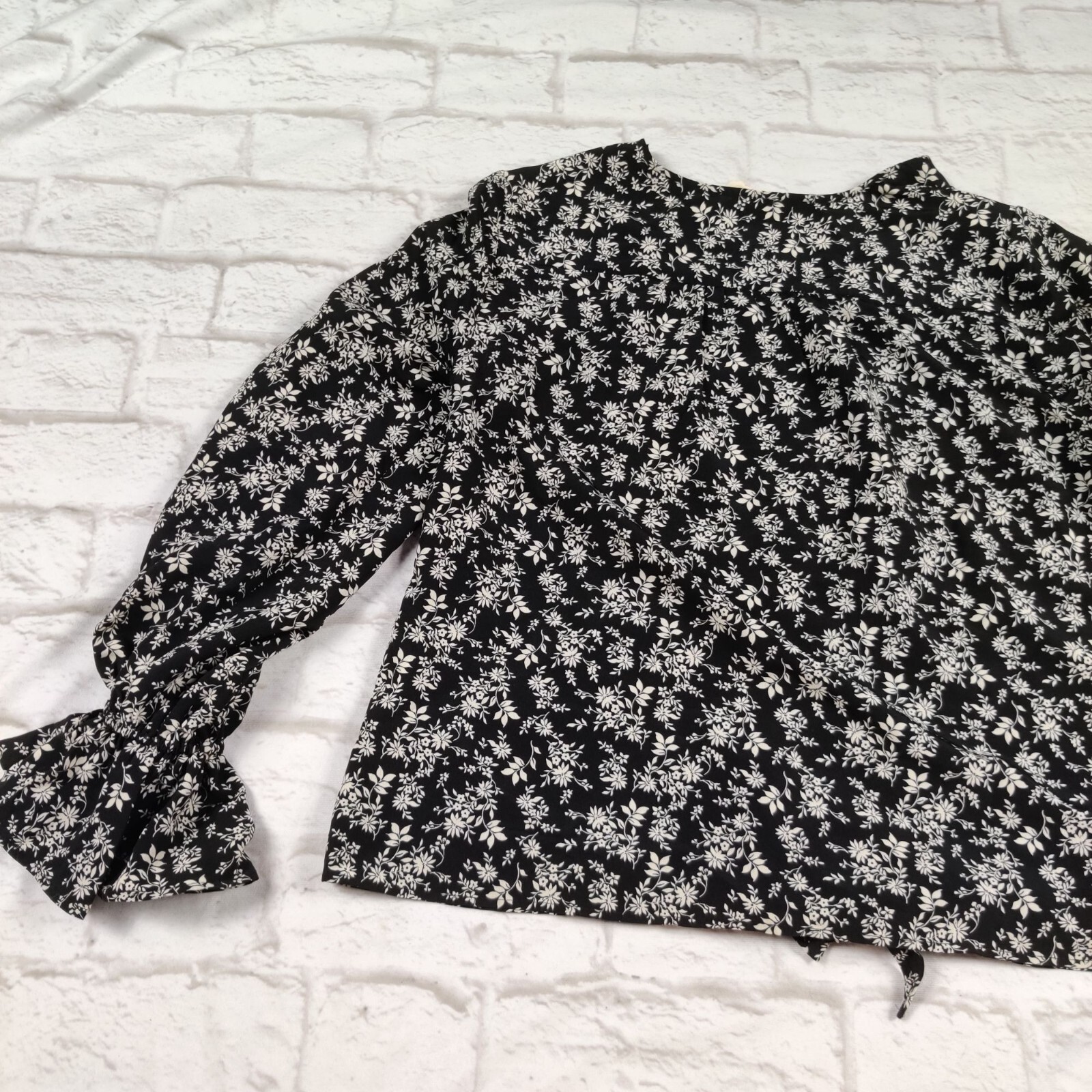 Sandy & Sid womens button down flounced long slee… - image 7