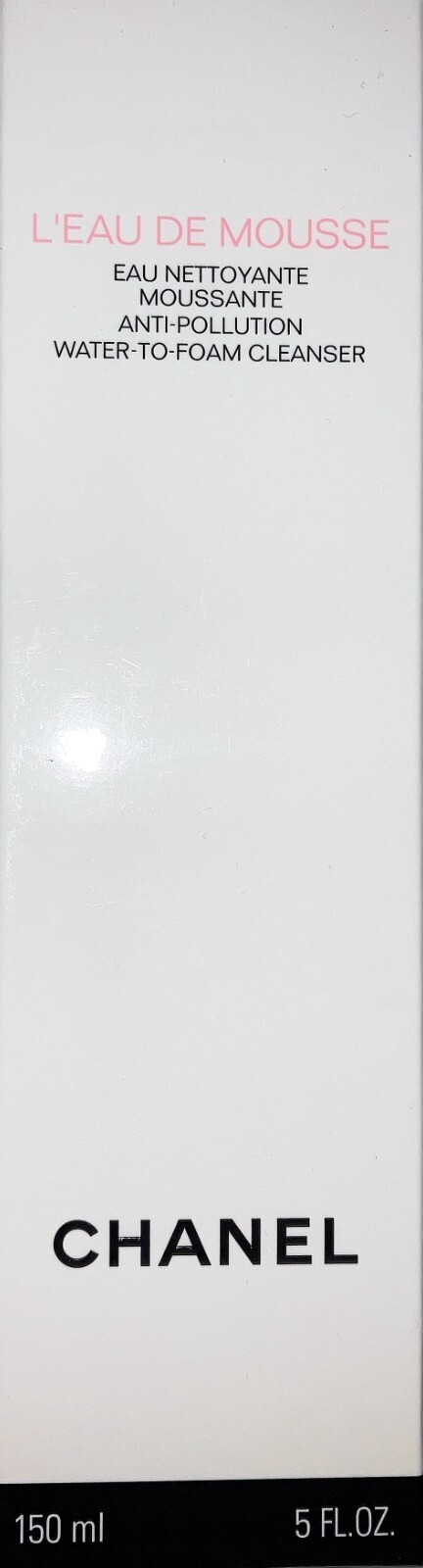 Eau de mousse nettoyante anti pollution Chanel pour votre routine beauté du soir