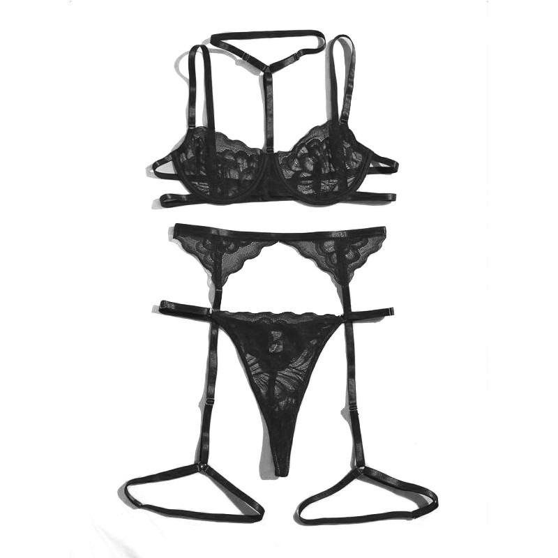 Women's Sexy Lace Lingerie Set In Three Pieces: Unhooked Bra