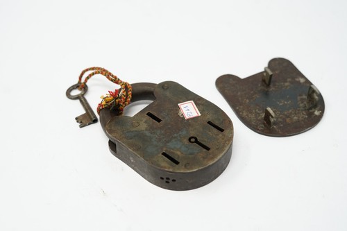 Lock Old Vintage Iron Padlock With Key Trick or Puzzle Collectible Rear NH7245 - Picture 2 of 10