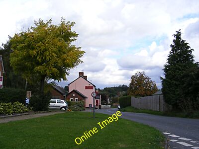Photo 12x8 Back Lane, Washbrook Washbrook/TM1142 Looking towards The Broo c2013