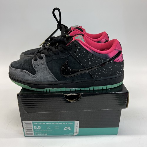 sb dunk northern lights