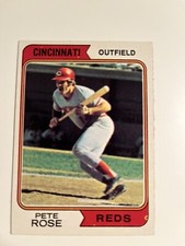 Pete Rose,  1974 Topps. #300  No Crease ￼Nrmt.  Z5