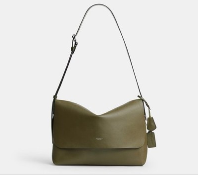 LUDLOW MESSENGER BAG - Olive - international exclusive