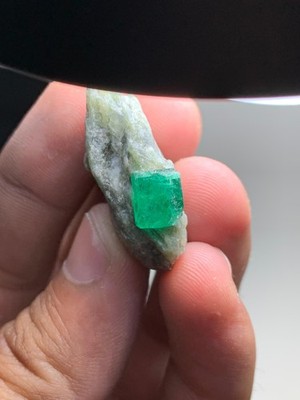 10g Natural Emerald Crystal in Matrix Specimen - 8x7mm Vivid Green Beryl