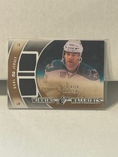 11-12 Upper Deck SPX Winning Materials Patrick Marleau Dual Jersey