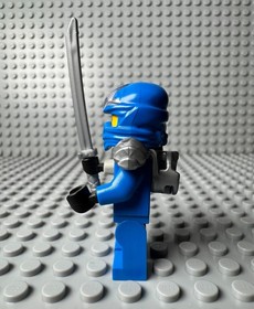 LEGO NINJAGO -- JAY ZX SHOULDER ARMOR MINIFIGURE WITH SWORD 9445 NJO0047 NICE