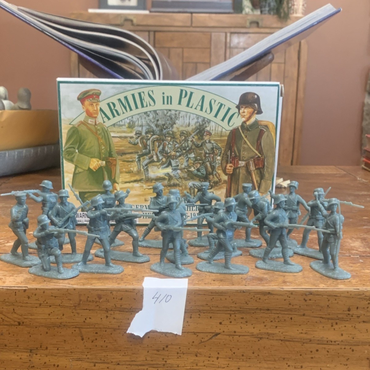 Armies In Plastic Infantry Toy Soldiers German WWI Stahlhelm 1916