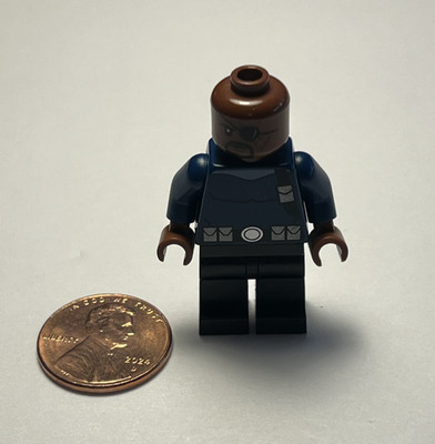 Lego MARVEL SUPERHEROES Nick Fury Minifigure Captain Marvel Avengers 76004 #2