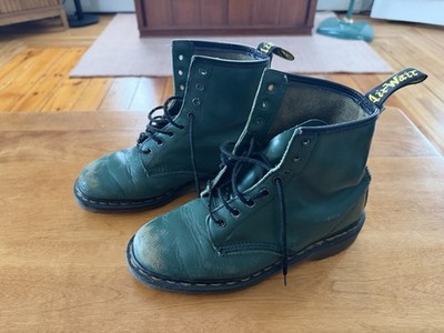 Vintage 1980 s Dr. Doc Martens 1460 Made In UK Green Leather Boots Size 8.5 US