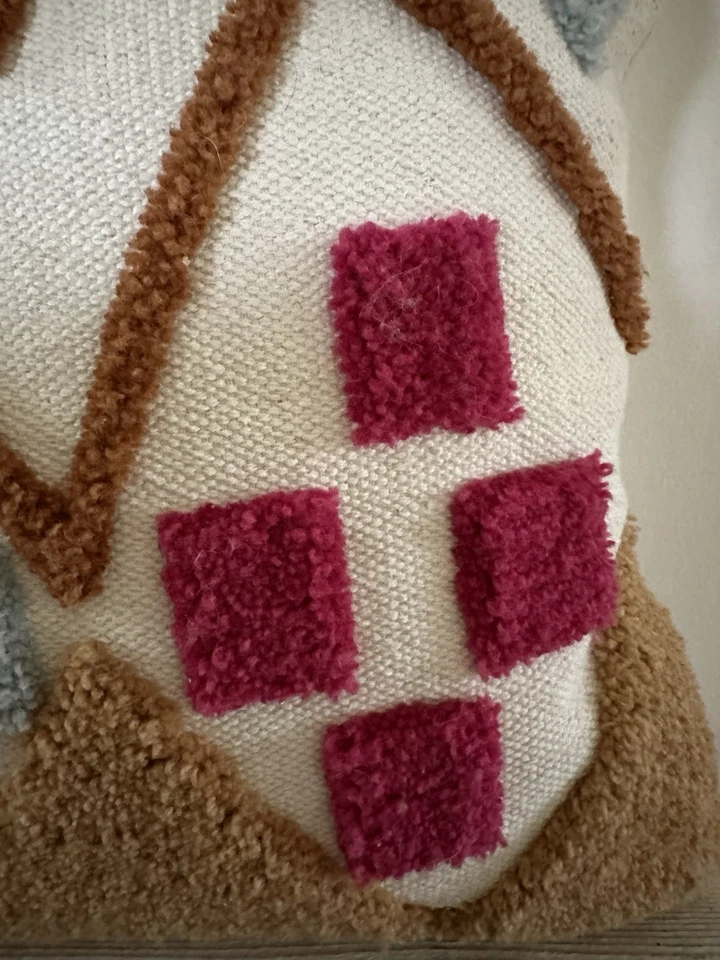 Duck Cloth Pillow With Abstract Raised Yarn Designs Feather Insert 16”by16” IKEA - Image 3 of 4