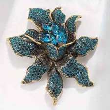 Unique Vintage Style Flower Leaf Blue Rhinestone Crystal Pendant Brooch Pin Gift