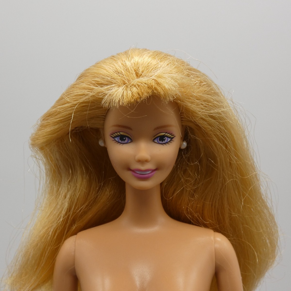 Barbie Doll Generation Girl CEO Face Blonde Purple Eyes Straight
