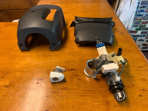 2010 - 2013 KIA SOUL manual trans — ignition switch w/key column cover and lock - Picture 10 of 10