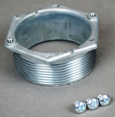 Wiremold 1124-1, 1'' L, 1'' Pipe, Locking Nipple for 525 Series Raceway, 1 pc