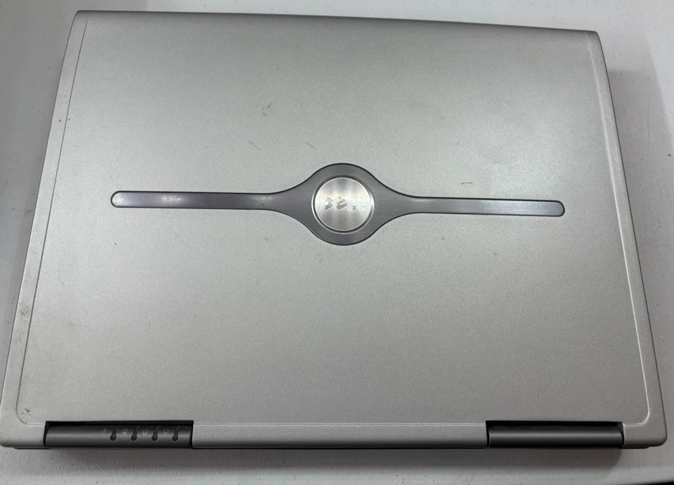 Dell Inspiron 8600 Intel Pentium M @ 1.5GHz 512MB RAM 40GB HDD Win XP Pro LEER Foto 3 de 4