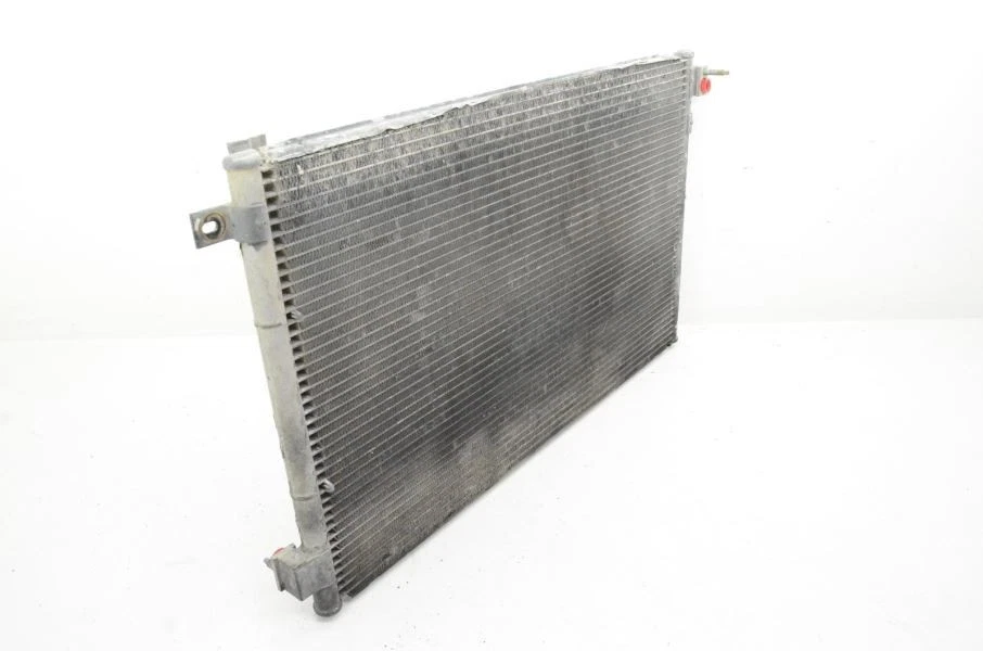 Conjunto de condensador de CA Ford Thunderbird 2003-2005 Foto 4 de 4