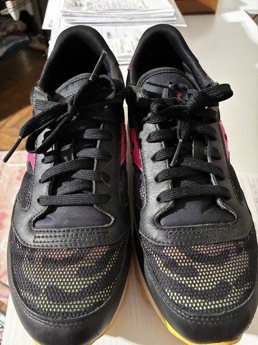Saucony Jazz Triple Zebra Black/Pink Low Top Lace Up Sneakers Logo S60640-2 2022