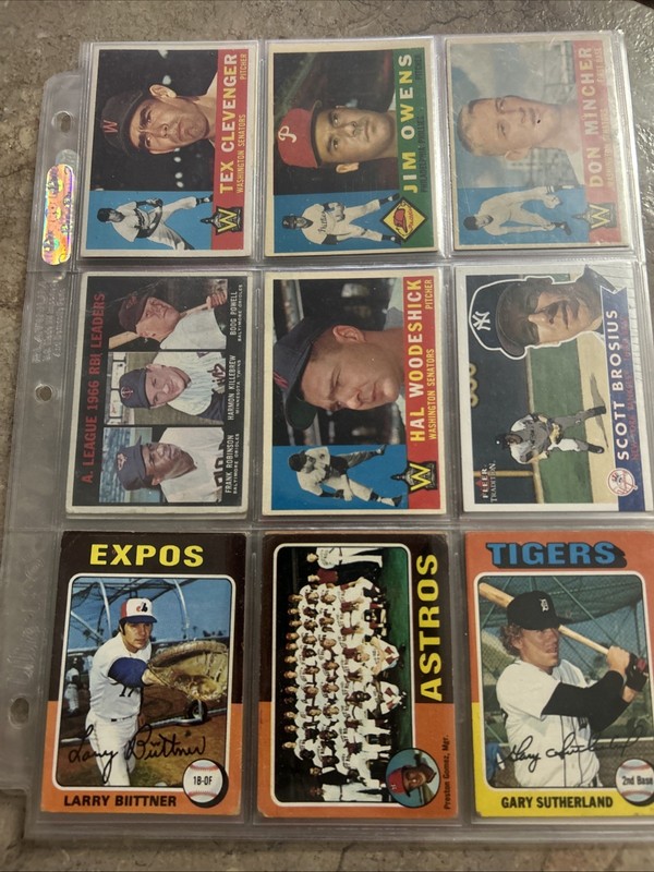 Vintage Baseball Card Collection 32 Cards