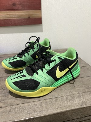 Kobe KB Mentality  Volt Poison size 9