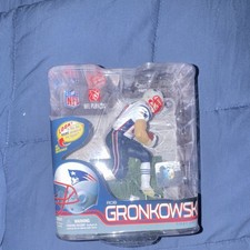 McFarlane SportsPicks News: NFL 28 Images, College Football Checklist 17