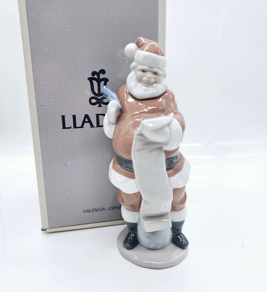 Lladro Santa Claus Porcelain Figurine 6657 Gift List 1999 by Juan