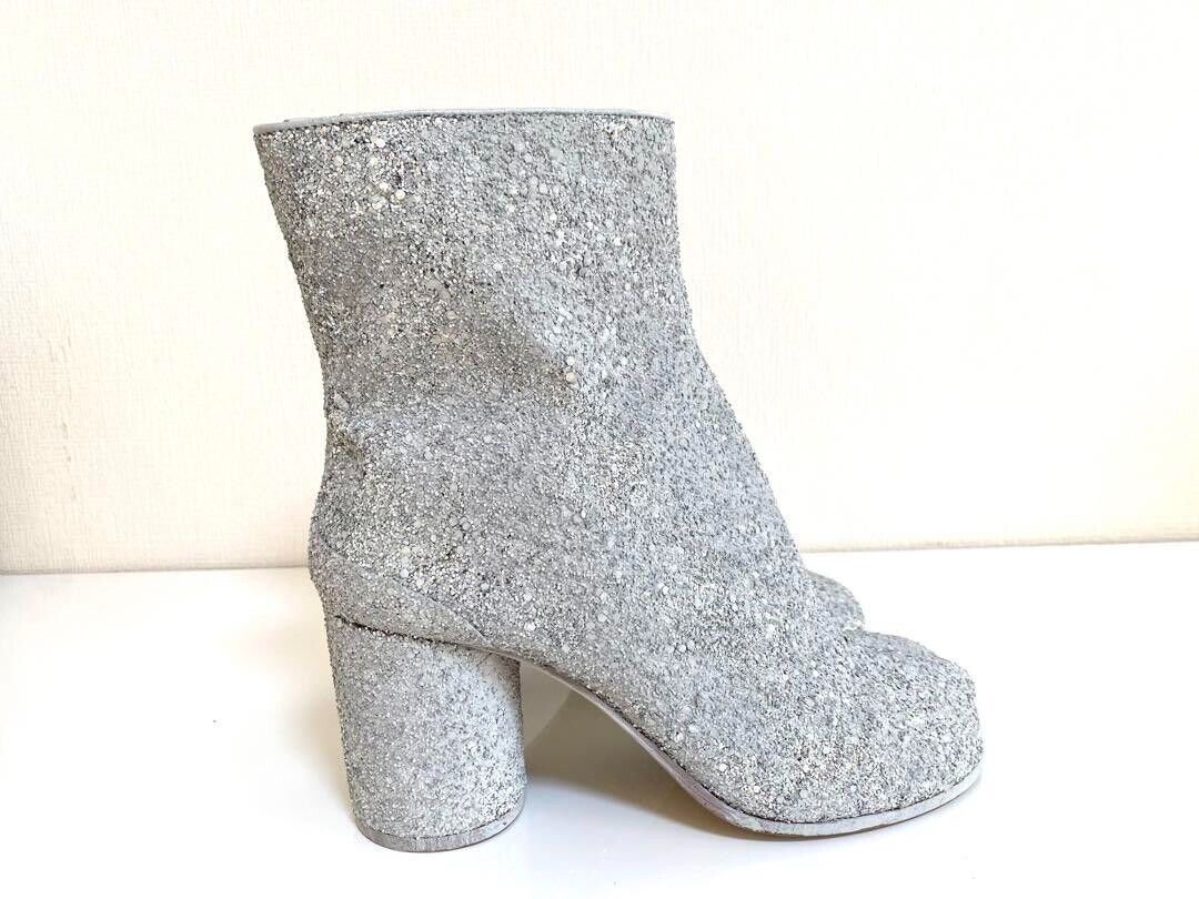 Maison Margiela Tabi Boots 39 Grey & Silver Women authentic Maison Margiela Tabi Boots 39 Grey & Silver Women authentic