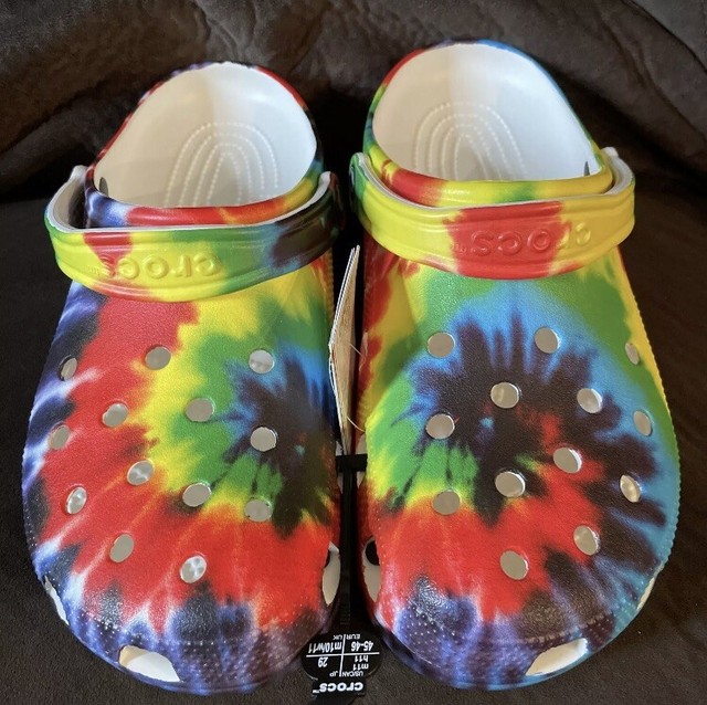 tie dye crocs mens
