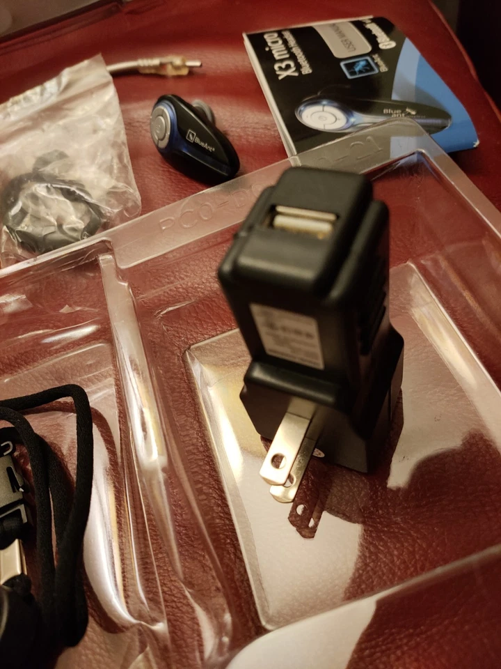 BlueAnt X3 Wireless Smart Bluetooth Headset Vintage USB Charger Car Auto AC Plug - Image 4 of 4