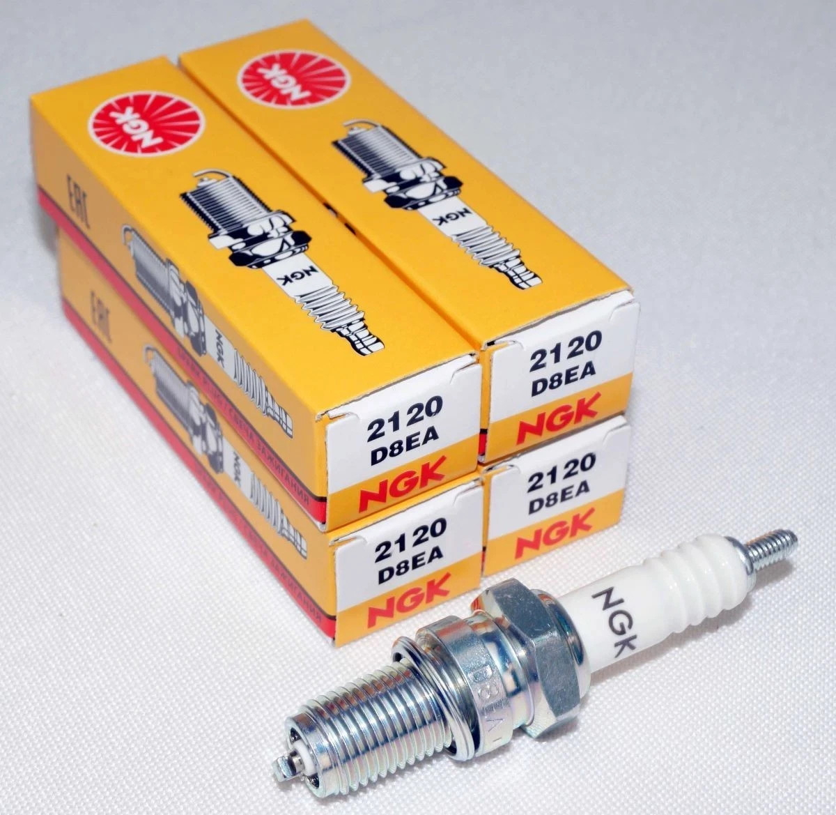 Pack of 4 NGK 2120 Standard Spark Plugs D8EA