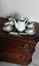 TIENSHAN  FINE CHINA DECK THE HALLS  4 PCS CHRISTMAS FOOTED TEA SETS  WITH  TEA
